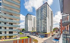 Bastion Wałowa by Q4Apartments - Old Town
